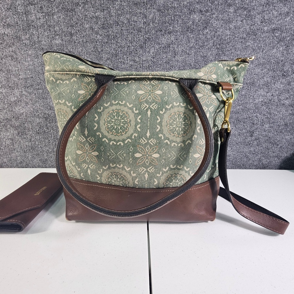 R. Riveter Standard Patton Canvas Leather Shoulder Bag - Wallet Set Mandala EUC - Picture 4 of 15